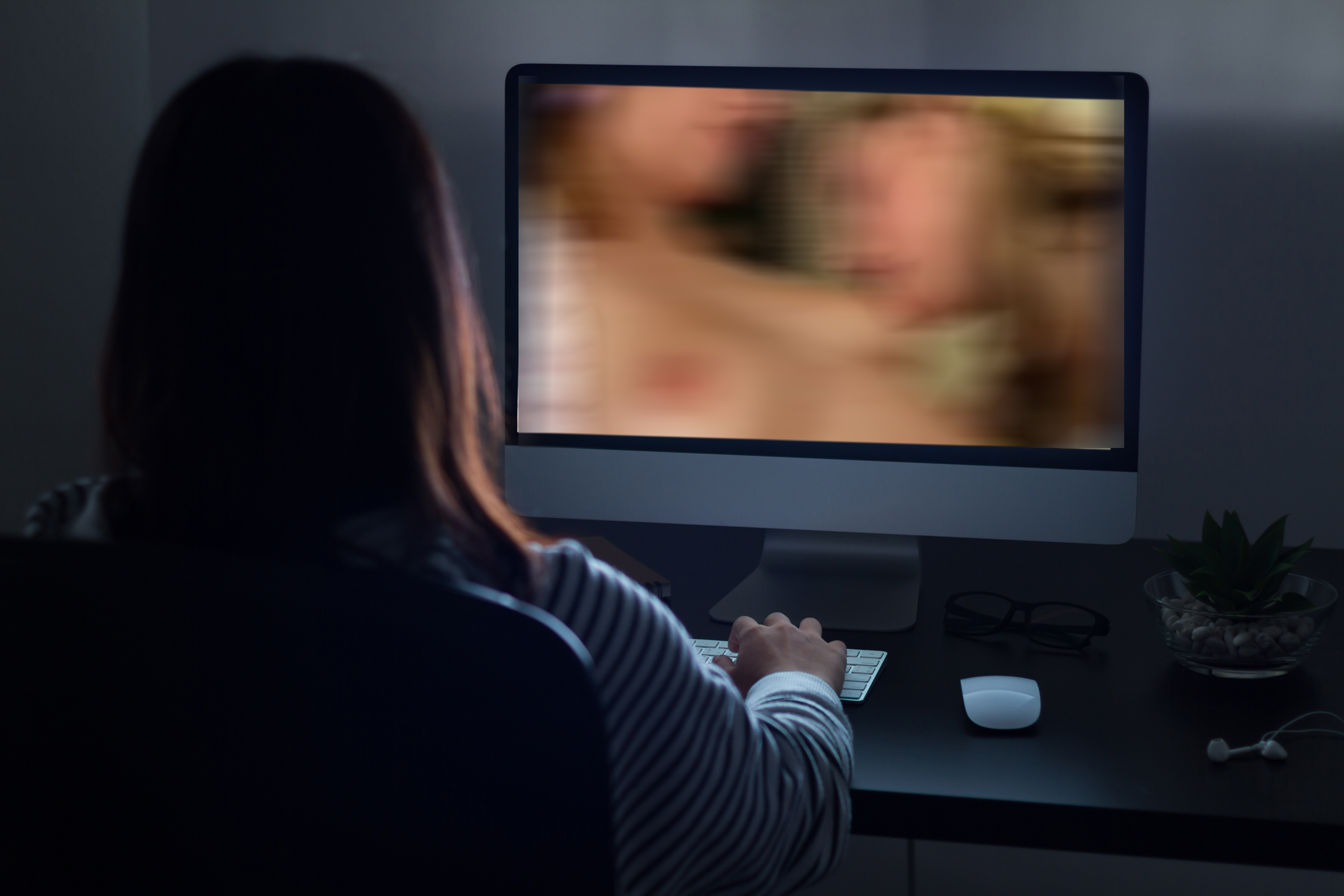 Også kvinner ser på porno