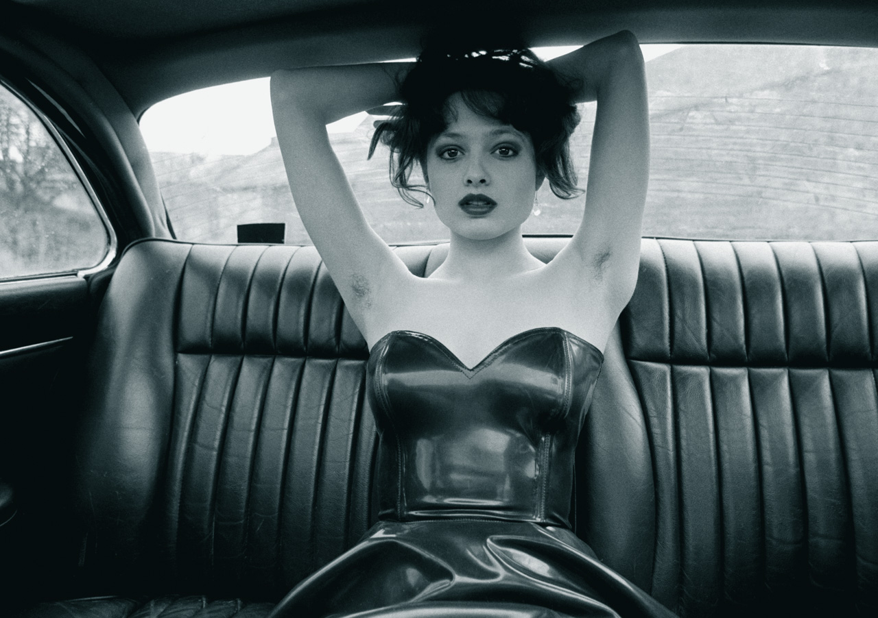 Kanskje reise bort alene?